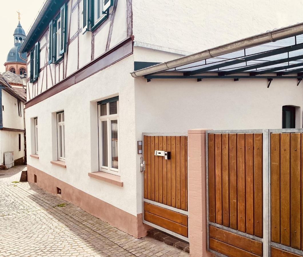 Pures Glueck Seligenstadt Eksteriør billede